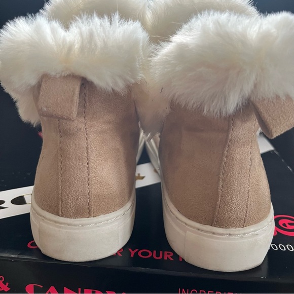 Rock & Candy by Zigi tan chukka boot in size 7 US. - Picture 6 of 8